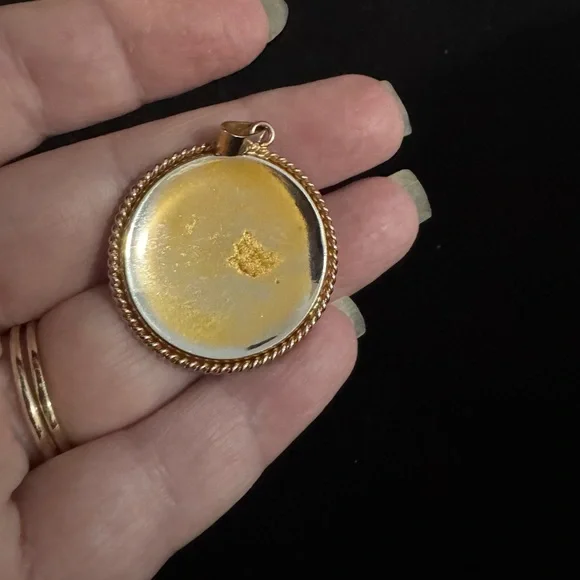 Damascene Gold Tone and Black Bird With Flowers Round Pendant (No Chain) - Picture 2 of 2